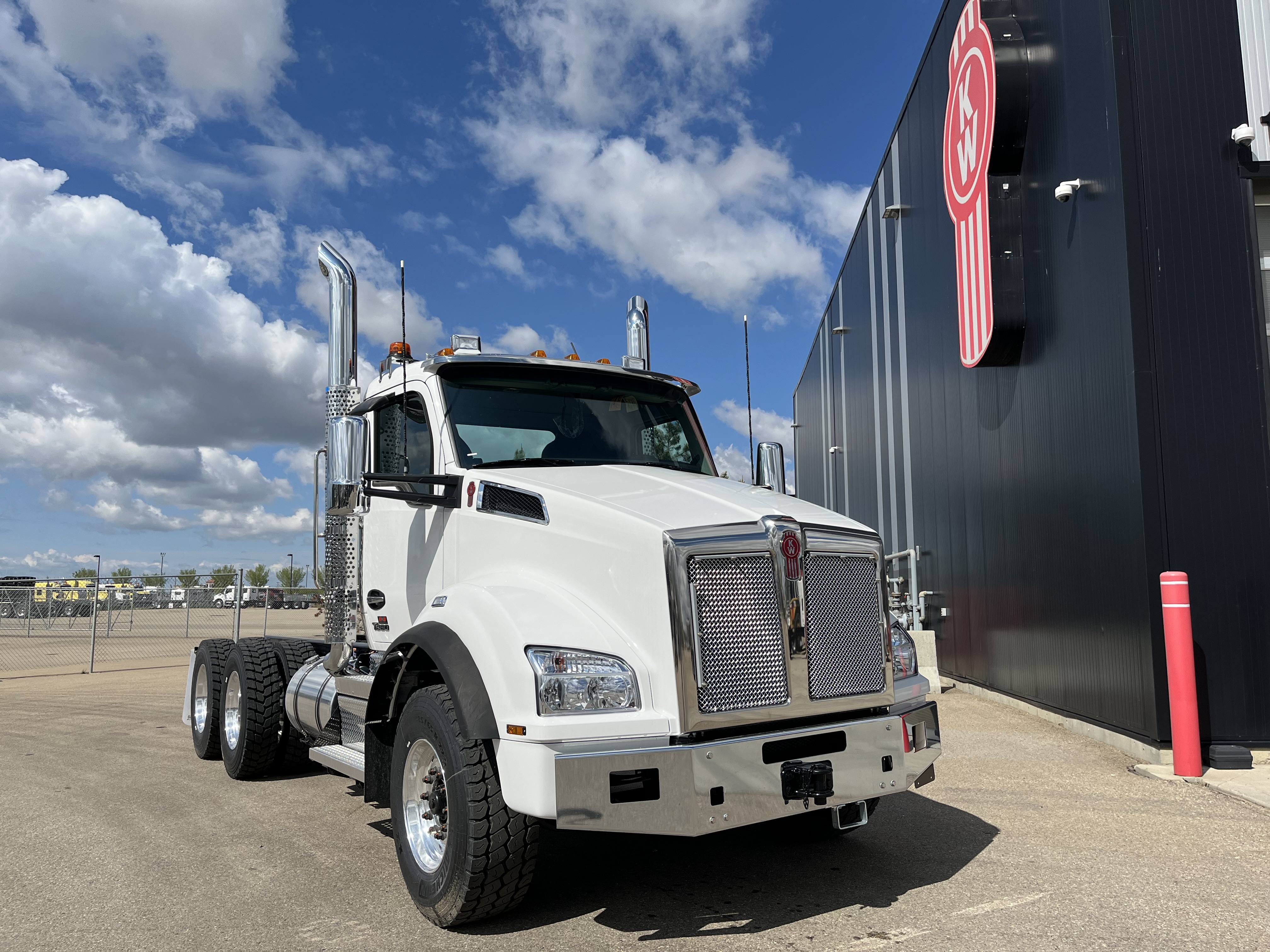 KENWORTH T880 #SJ997660