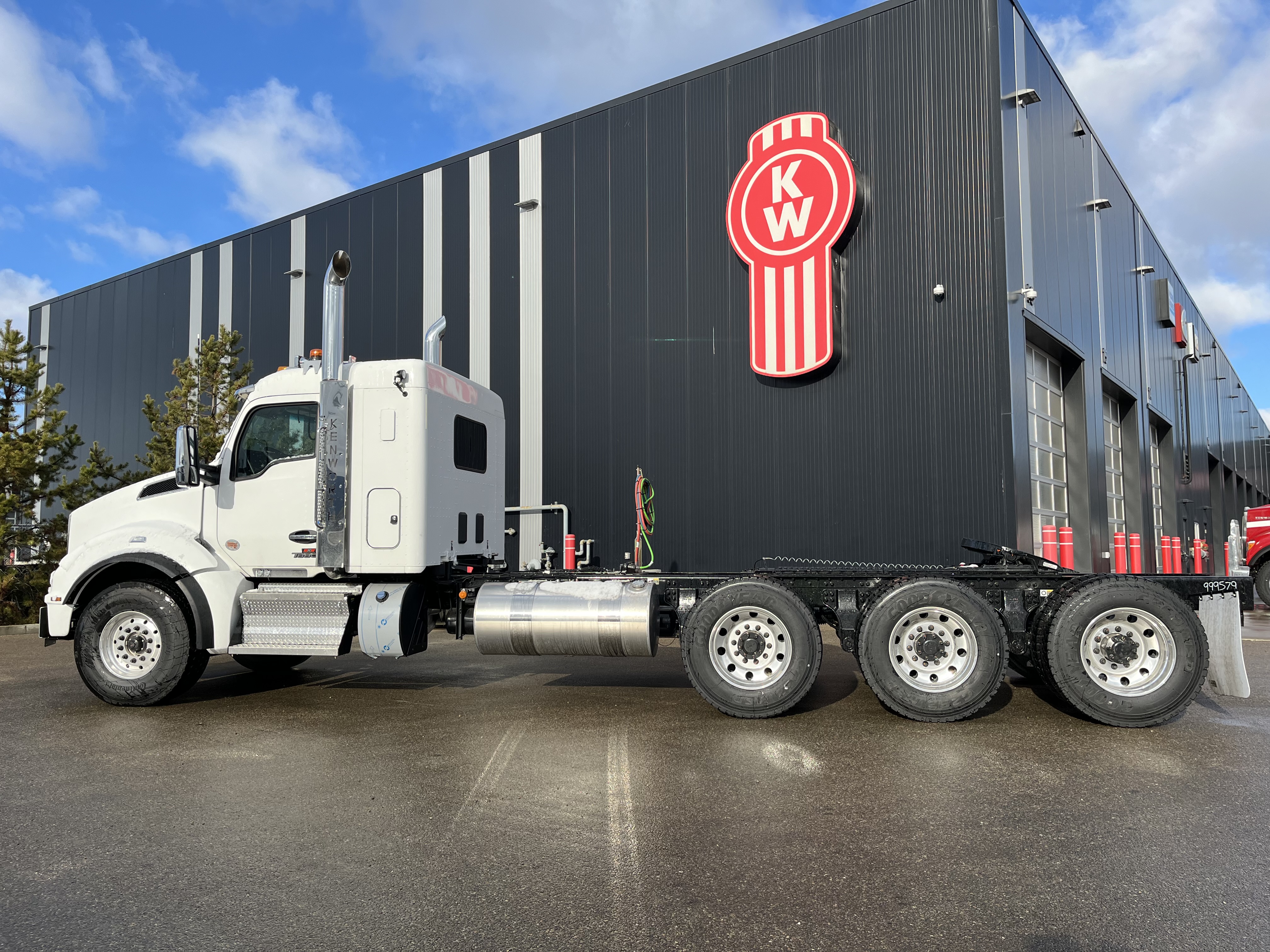 KENWORTH T880 #SJ999579