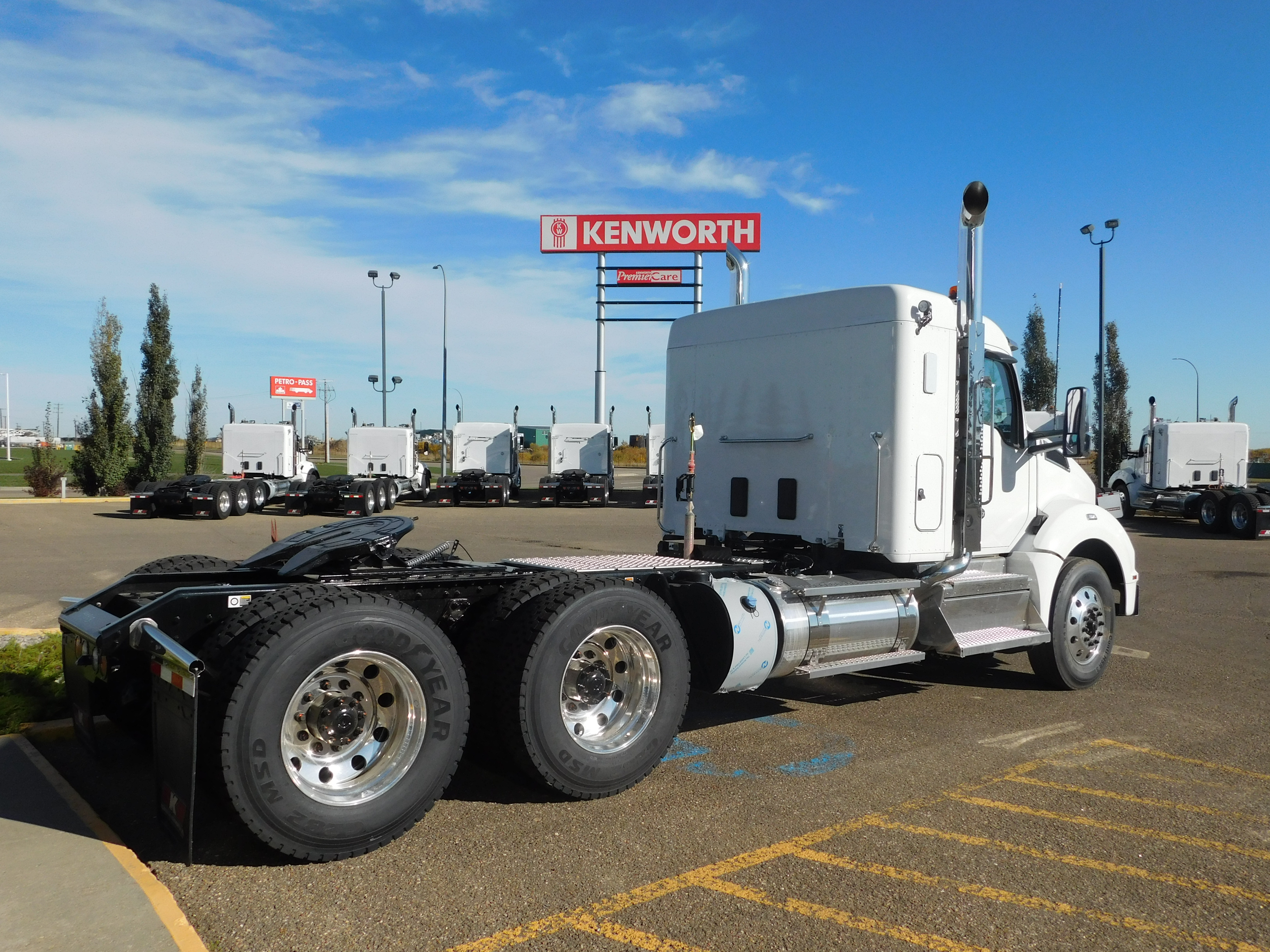 KENWORTH T880 #SJ999803