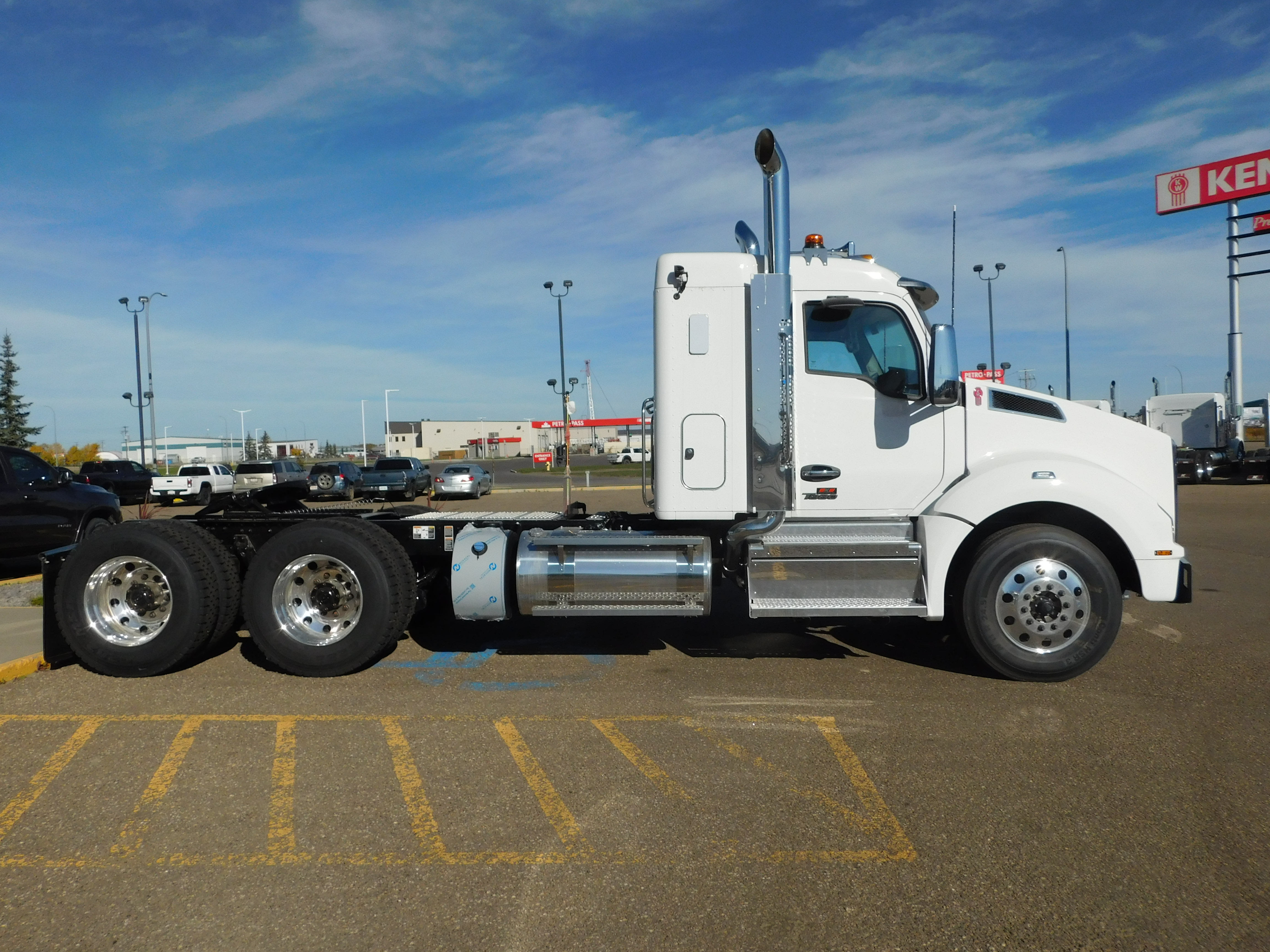 KENWORTH T880 #SJ999803