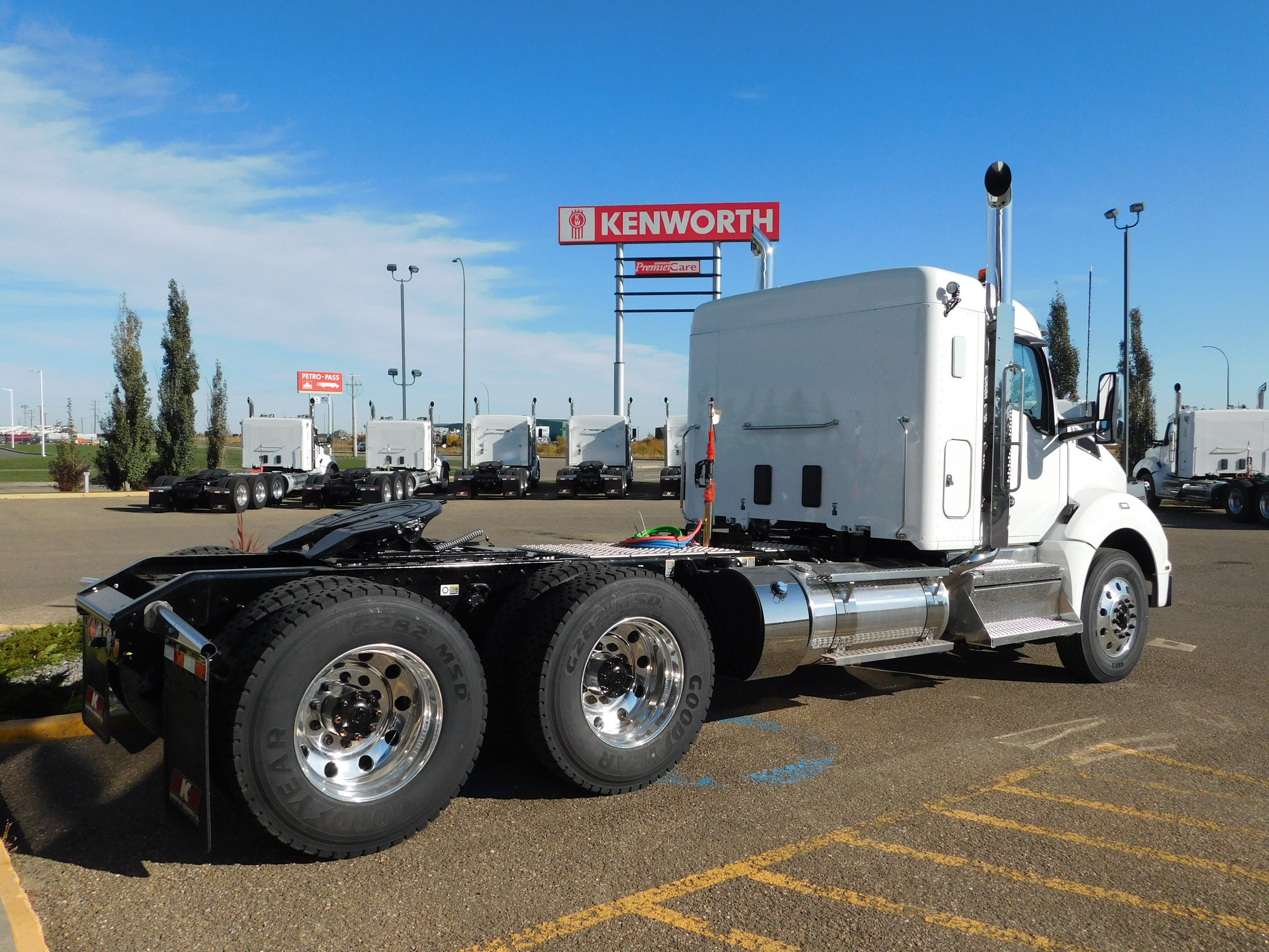 KENWORTH T880 #SJ999804