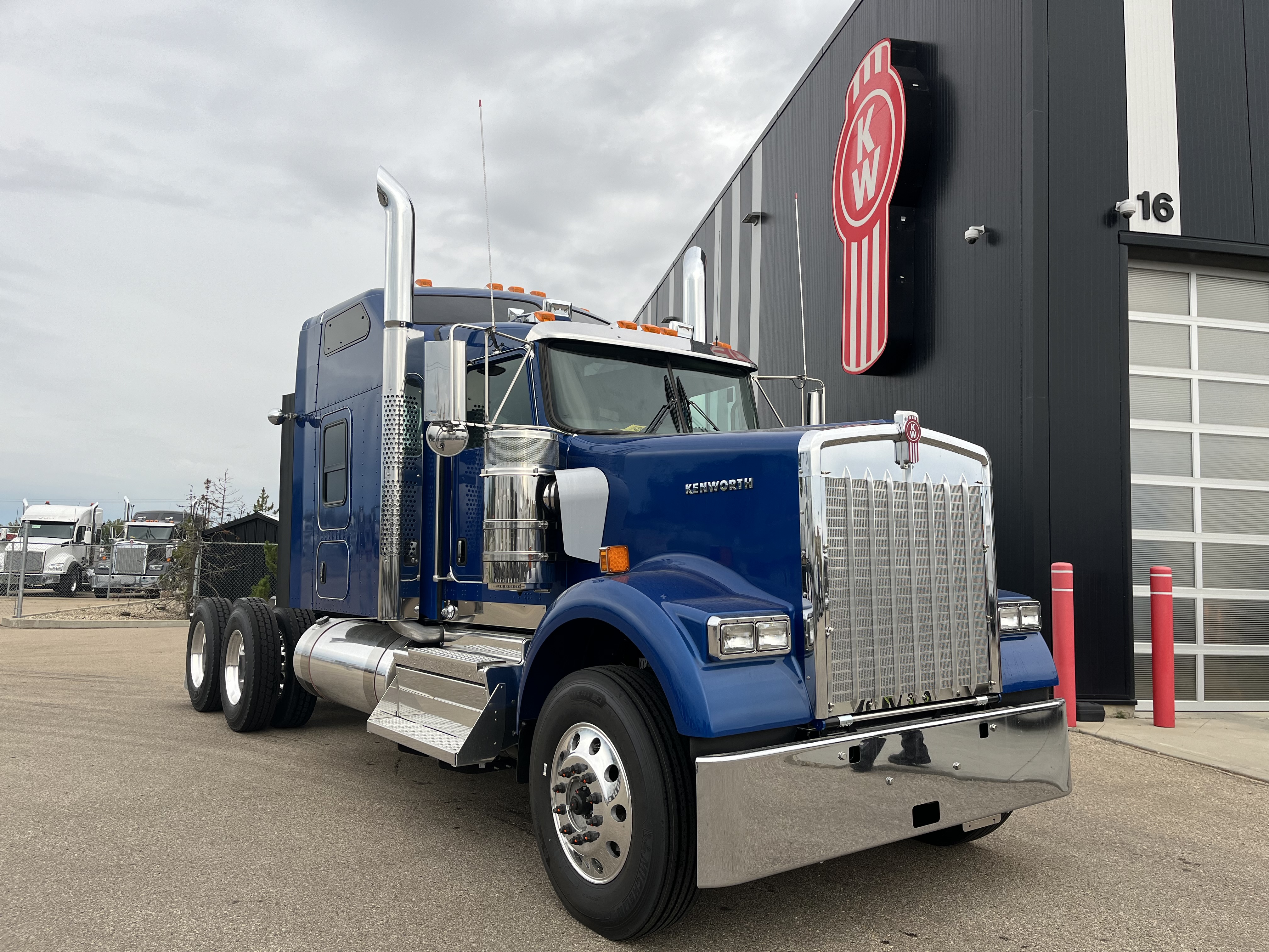 KENWORTH W900B #SR981335