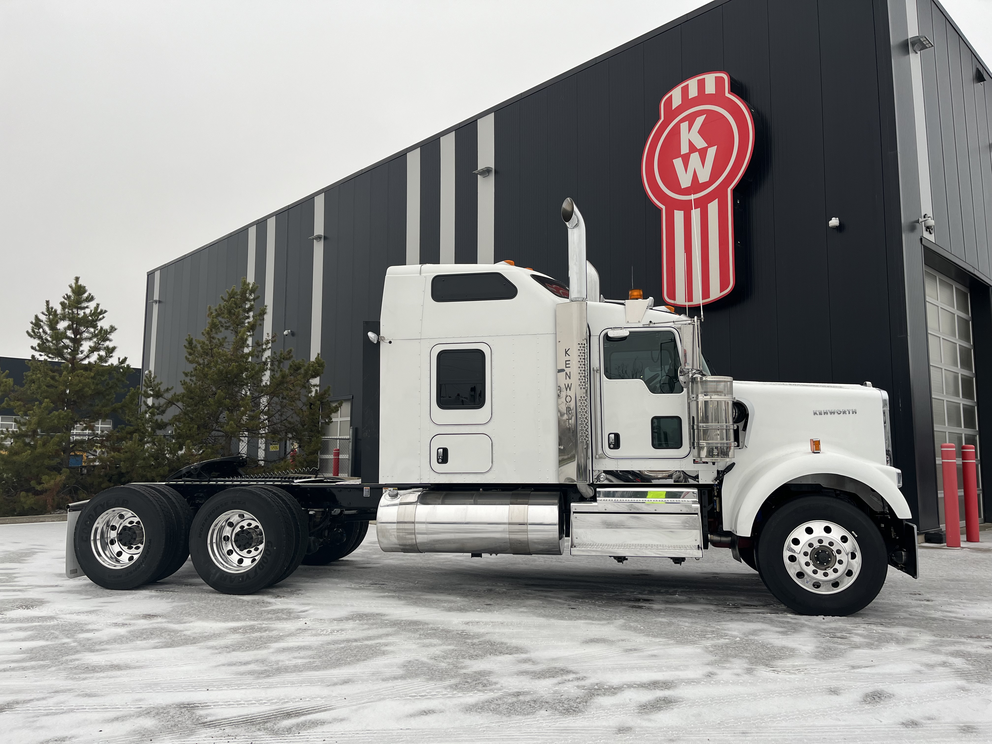 KENWORTH W900B #SR983068