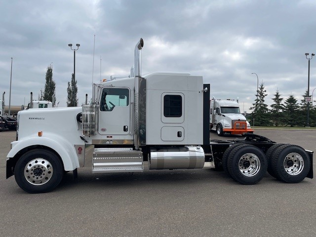 KENWORTH W900L #SR999747